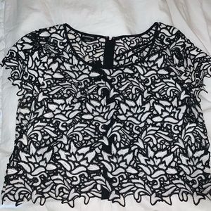 Bebe crop top